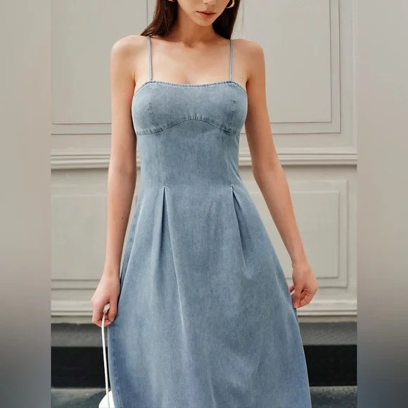 Commense Minimalist Zipper Denim Dress - Picture 6 of 16